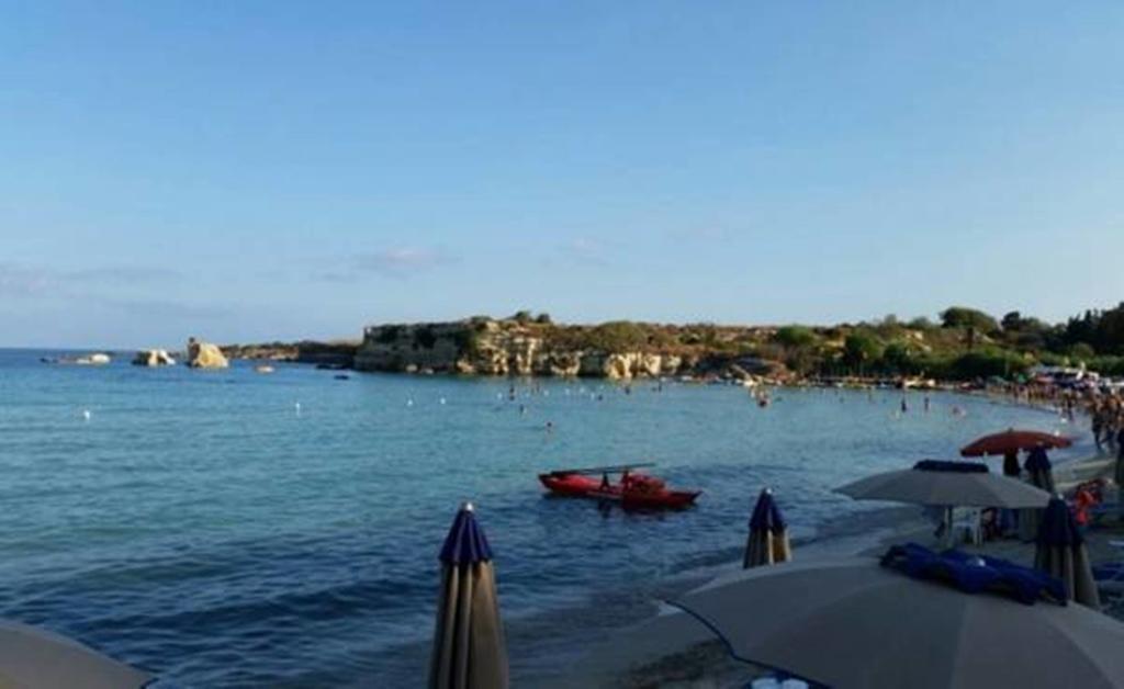 Casa Roby 120 Mt Beach Fontane Bianche Exterior photo